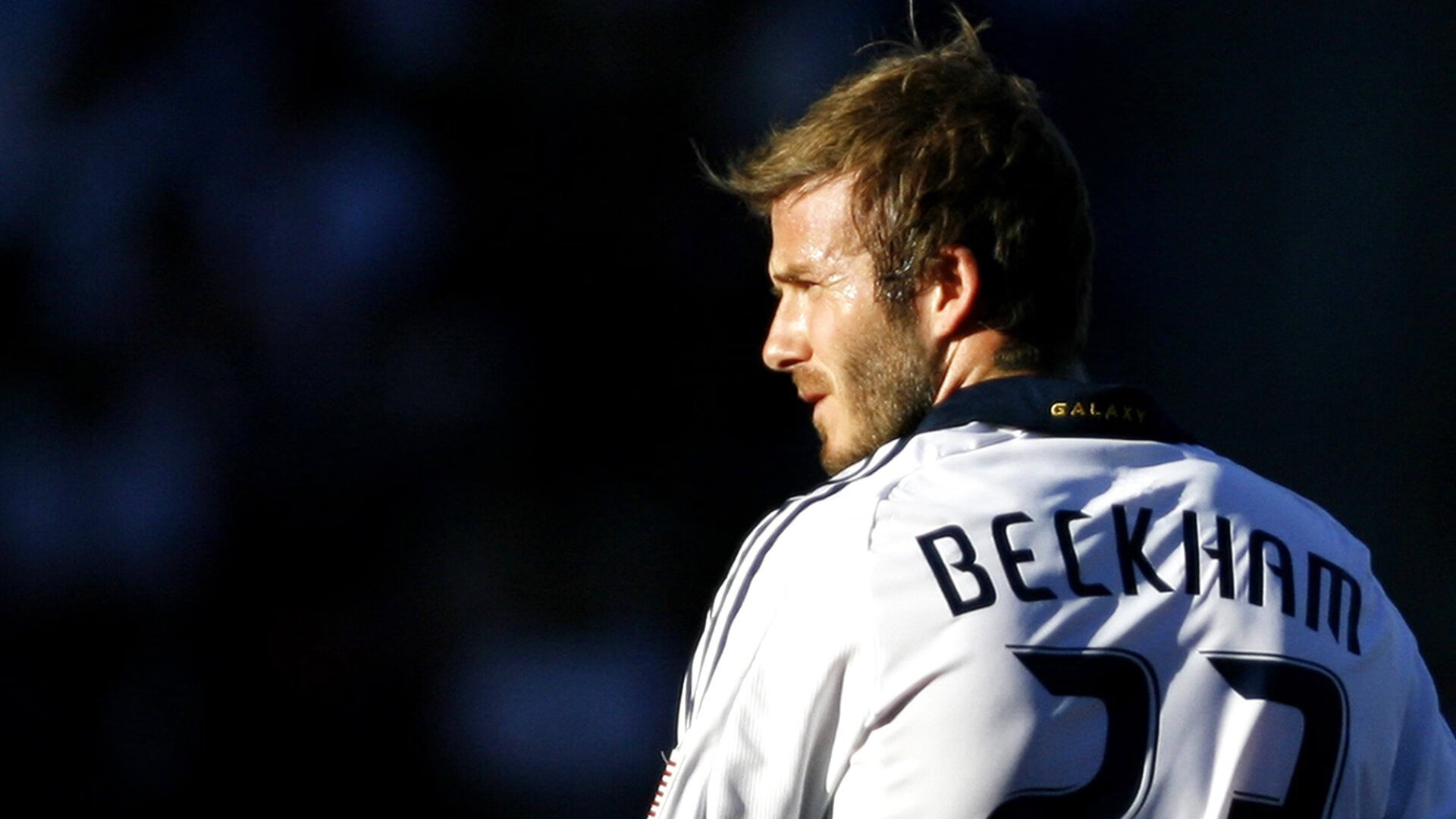 爱游戏(AYX)体育-文班亚马复出首秀出彩，曼城主场惊险利物浦，豪取6连胜